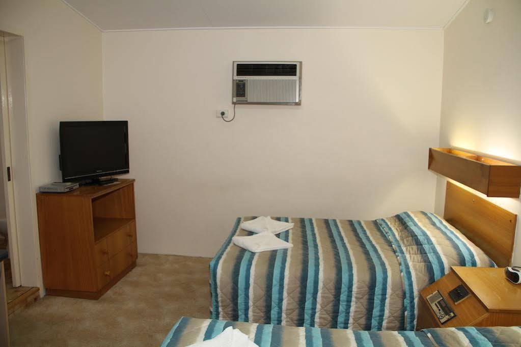 Border Motel Гундивинди Экстерьер фото